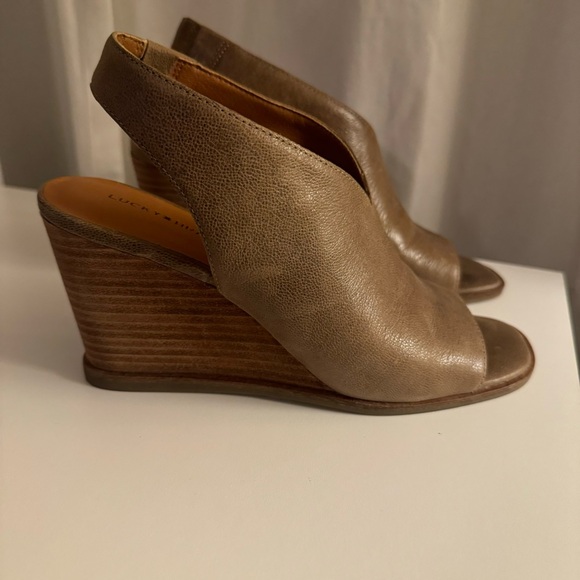 Lucky Brand Lordyn Slingback Wedge - 8 - Picture 3 of 9
